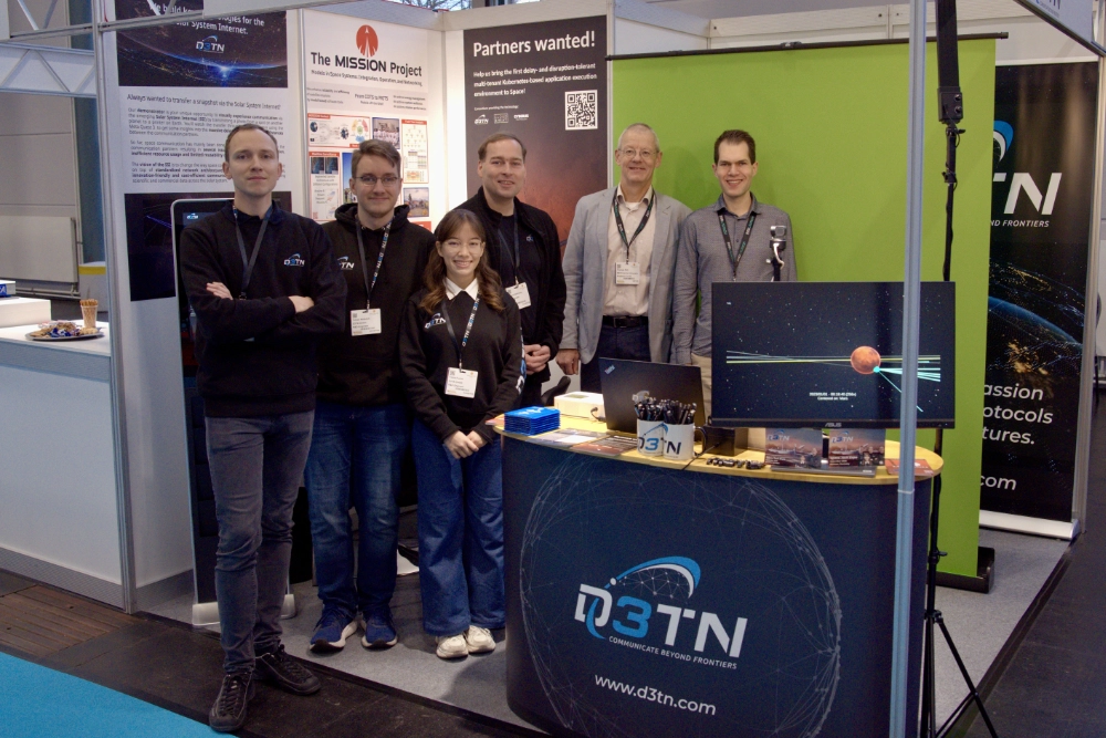 D3TN booth group photo
