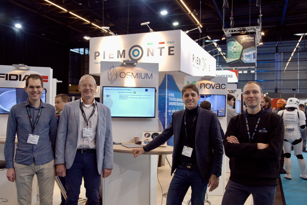 Osmium booth group photo